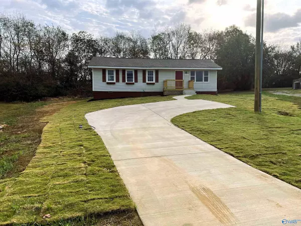 21674 Lovell Lane, Elkmont, AL 35620