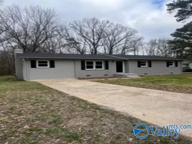 794 Bob Jones Road, Scottsboro, AL 35769