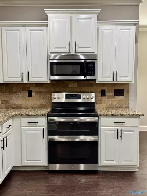 Owens Cross Roads, AL 35763,2912 Pasture View Lane