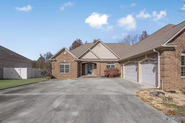 250 Derby Drive,  Decatur,  AL 35603