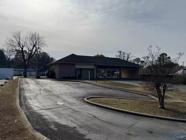 Scottsboro, AL 35768,701 E Laurel Street