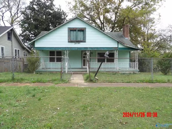 206 4th Avenue NW, Decatur, AL 35601