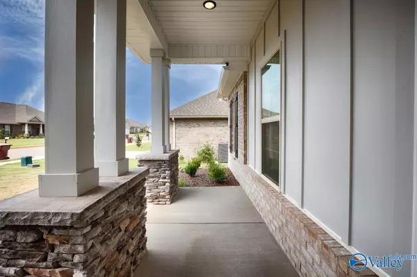 Athens, AL 35613,24069 Quints Drive