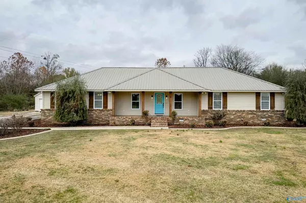 Moulton, AL 35650,102 County Road 543