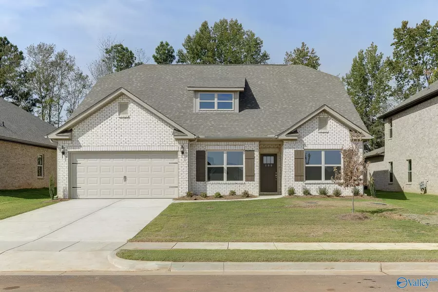 114 Barlow Way, Owens Cross Roads, AL 35763