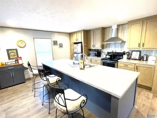 Altoona, AL 35952,2306 Highway 179