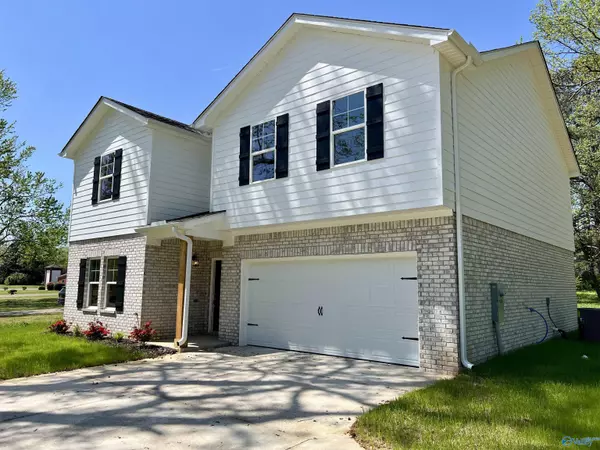 Athens, AL 35611,1112 Hine Street