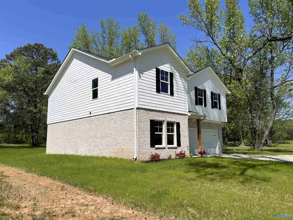 Athens, AL 35611,1112 Hine Street