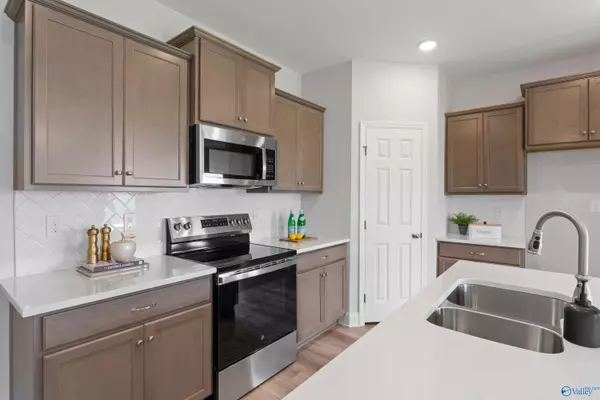 New Market, AL 35761,146 Heritage Lakes Boulevard