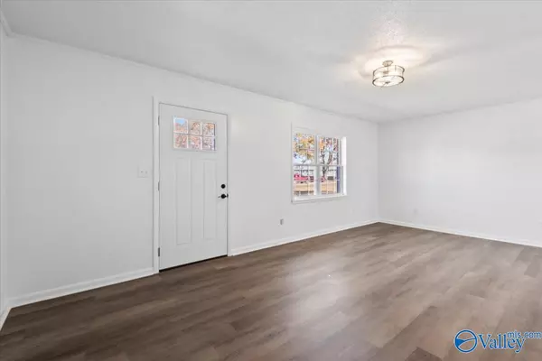 Moulton, AL 35650,112 Edna Street