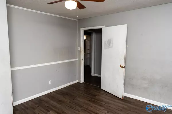 Decatur, AL 35601,1007 Honeysuckle Lane SW