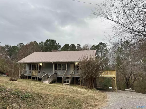 1544 County Road 573, Hanceville, AL 35077