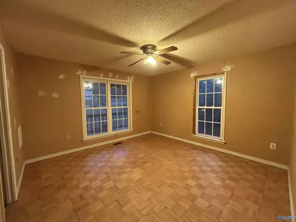 Hanceville, AL 35077,1544 County Road 573