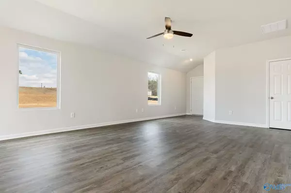 Toney, AL 35773,162 Point Cadet Avenue