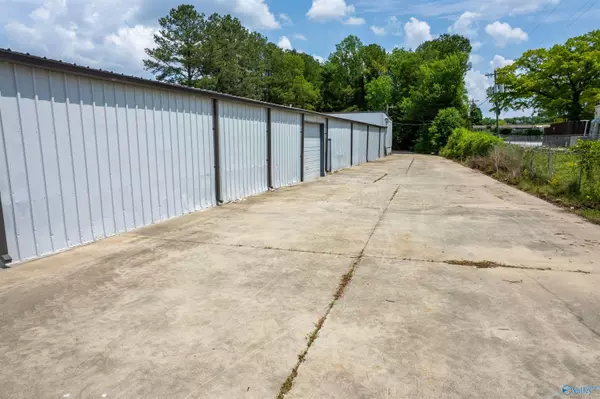 Decatur, AL 35603,835 Mcentire Lane