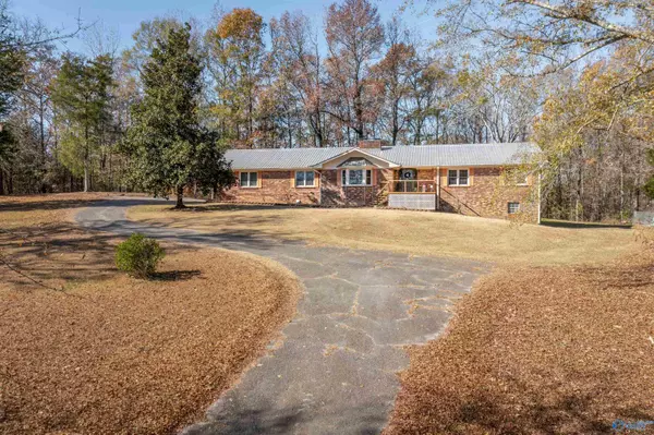 3571 Peeks Hill Road, Ohatchee, AL 36271