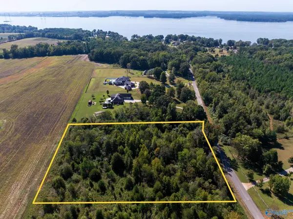 10000 James Drive, Athens, AL 35611