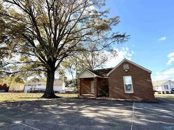 407 S 2nd Street, Gadsden, AL 35091