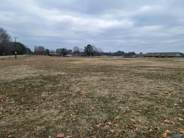 Athens, AL 35611,16296 Lucas Ferry Road