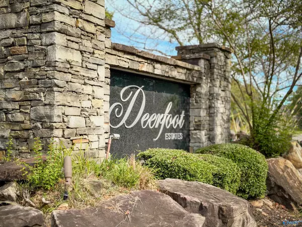 Decatur, AL 35603,Lot 10 Newcastle Lane