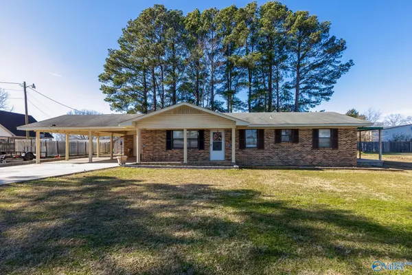 3911 County Road 434, Moulton, AL 35650