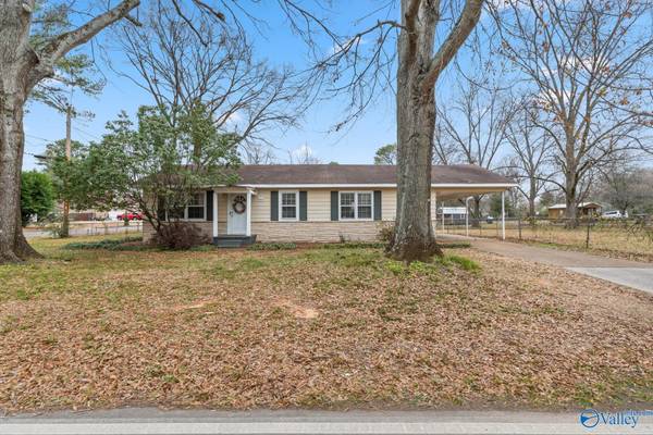 946 Cedar Street SW, Decatur, AL 35601