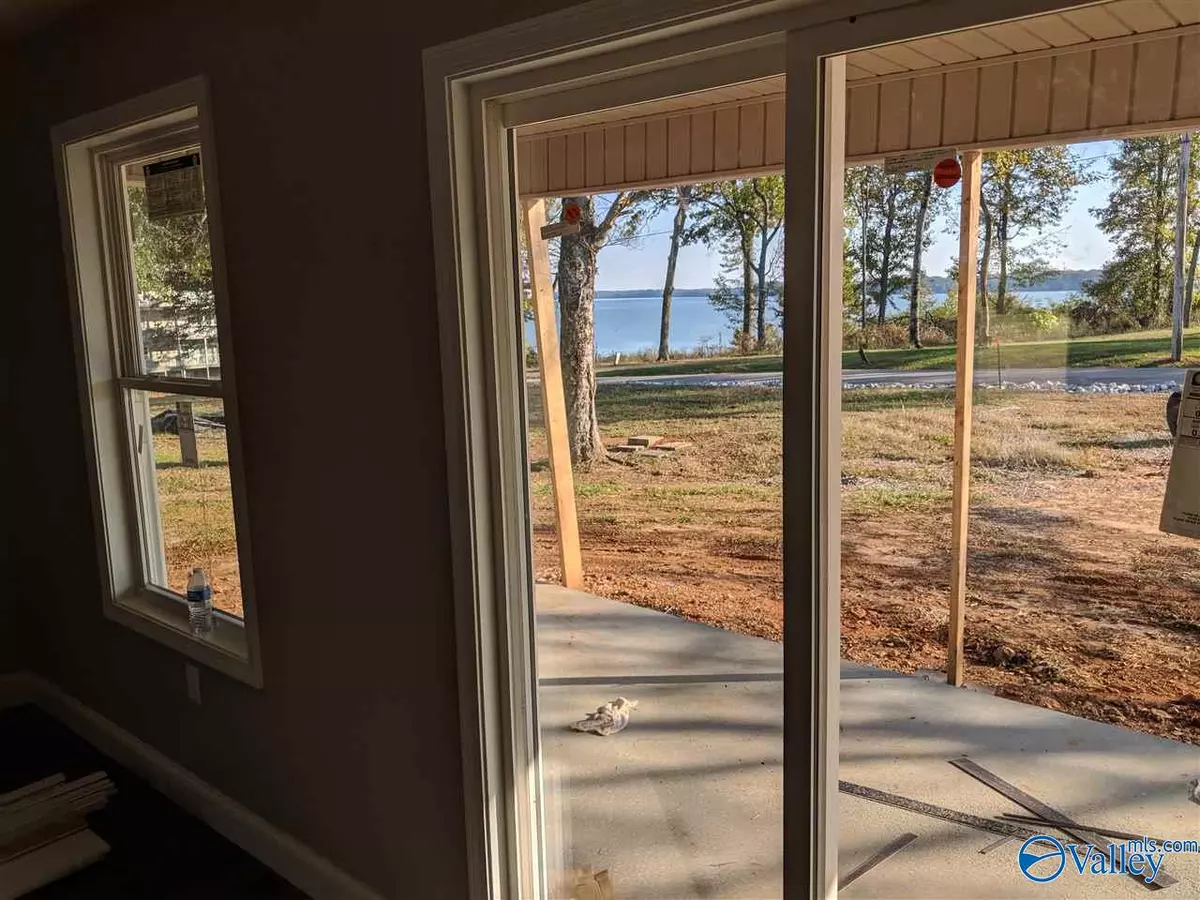 Athens, AL 35611,14000 Nautilus Way #18