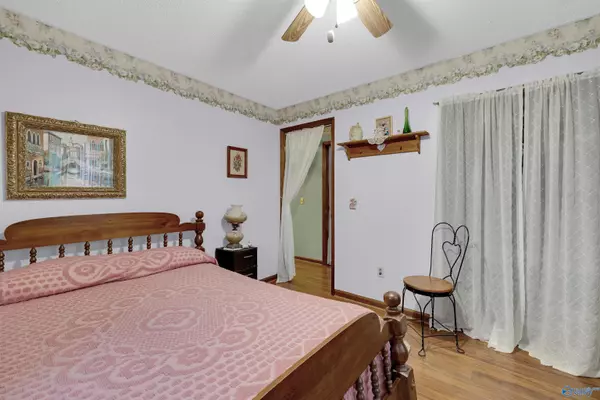 Bridgeport, AL 35740,102 Carl Maynor Lane