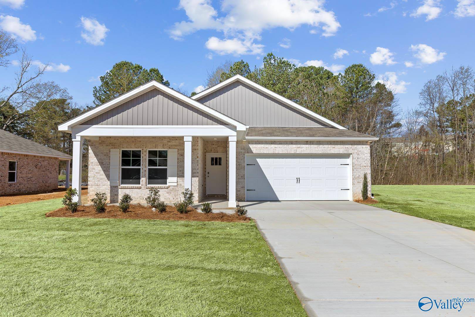 1232 Eidson Street, Athens, AL 35611