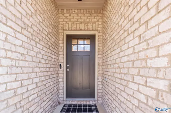 Owens Cross Roads, AL 35763,4027 Rockland Circle