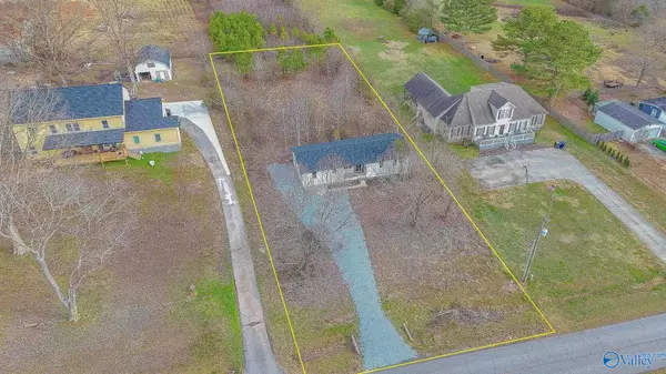 Toney, AL 35773,6509 Old Railroad Bed Road