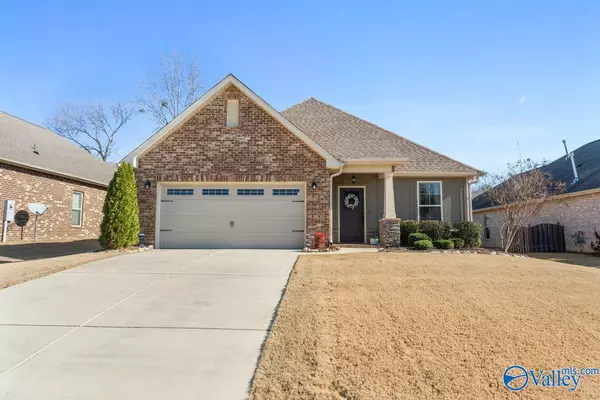 3017 Peevey Creek Lane, Owens Cross Roads, AL 35763