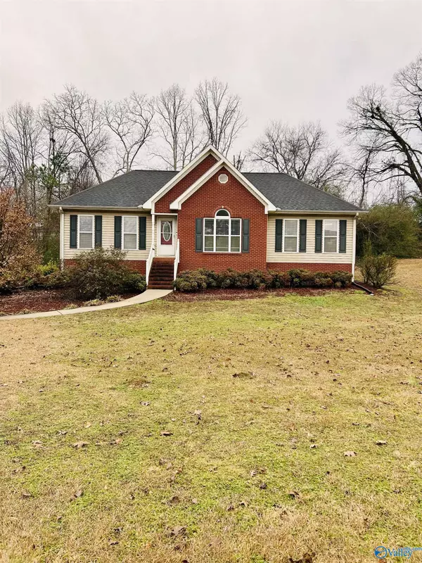 Warrior, AL 35180,100 Cedar Trail