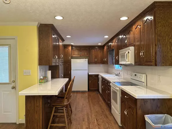 Rainbow City, AL 35906,618 Becky Allen Circle