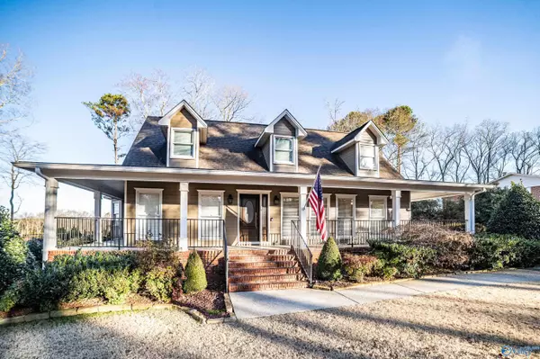 Scottsboro, AL 35769,913 Gant Hill Road