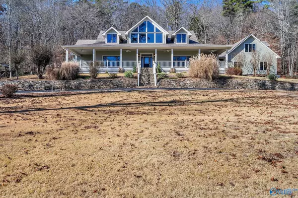 411 Island Drive, Scottsboro, AL 35769