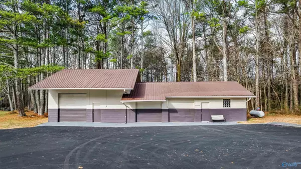 Henagar, AL 35978,19730 Alabama Highway 75