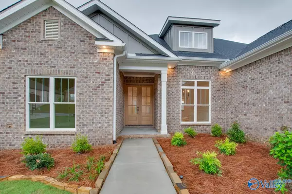 Owens Cross Roads, AL 35763,8063 Goose Ridge Drive