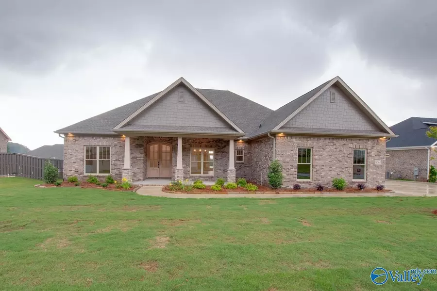 8061 Goose Ridge Drive, Owens Cross Roads, AL 35763