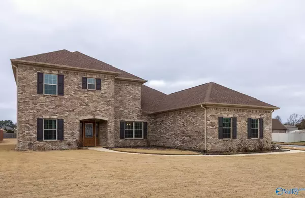 100 Blossom Road, Toney, AL 35773