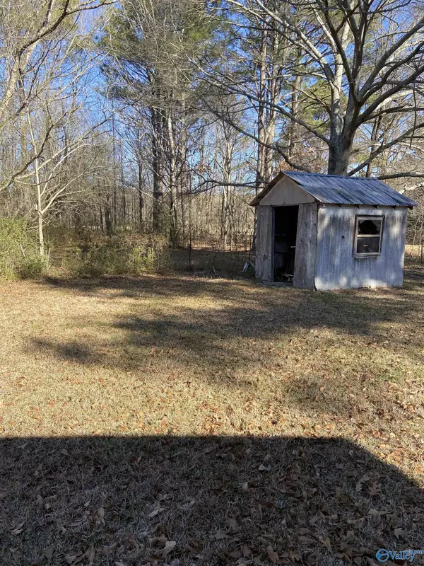 New Hope, AL 35760,699 Honea Lane