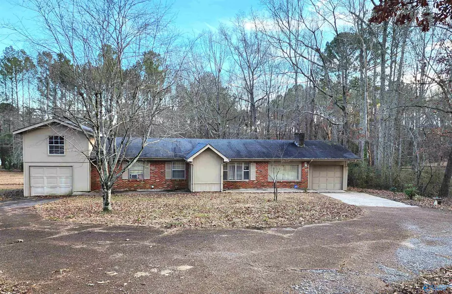 308 Bird Spring Road SW, Hartselle, AL 35640