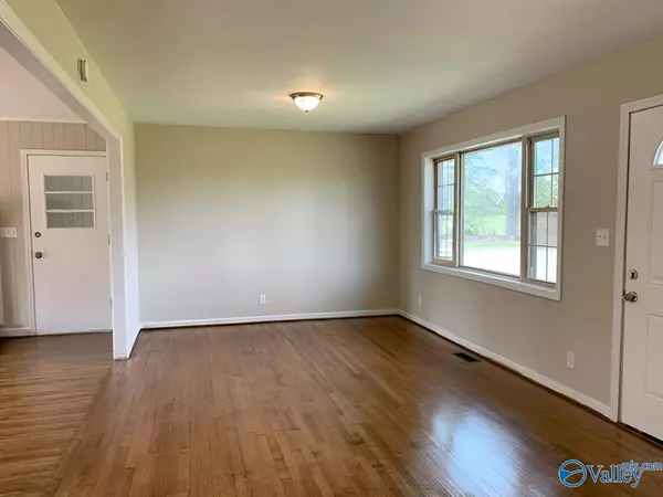 Blountsville, AL 35031,140 Snuffy Road