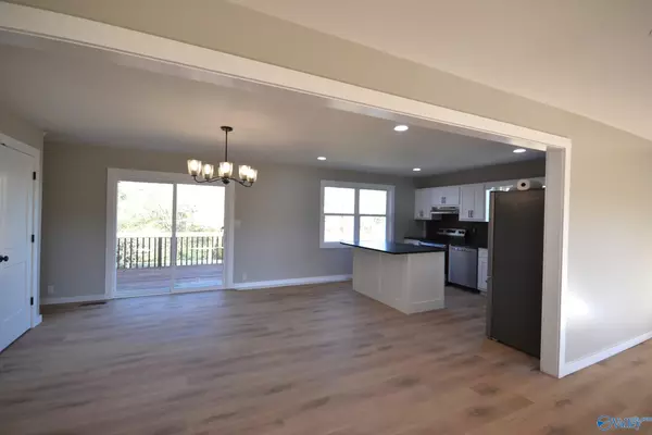 Hanceville, AL 35077,142 County Road 573