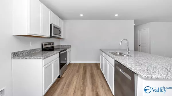 Owens Cross Roads, AL 35763,10016 Anders Way