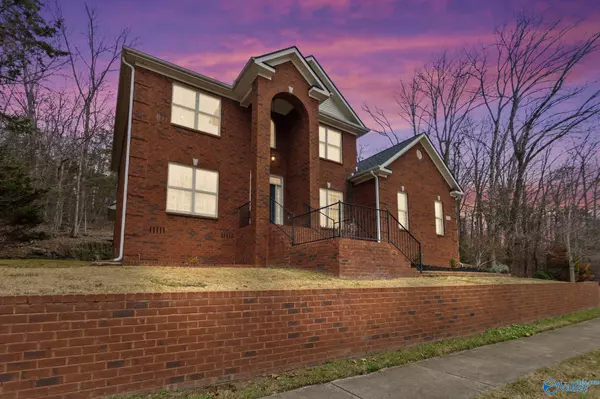 7115 Pale Dawn Place, Owens Cross Roads, AL 35763