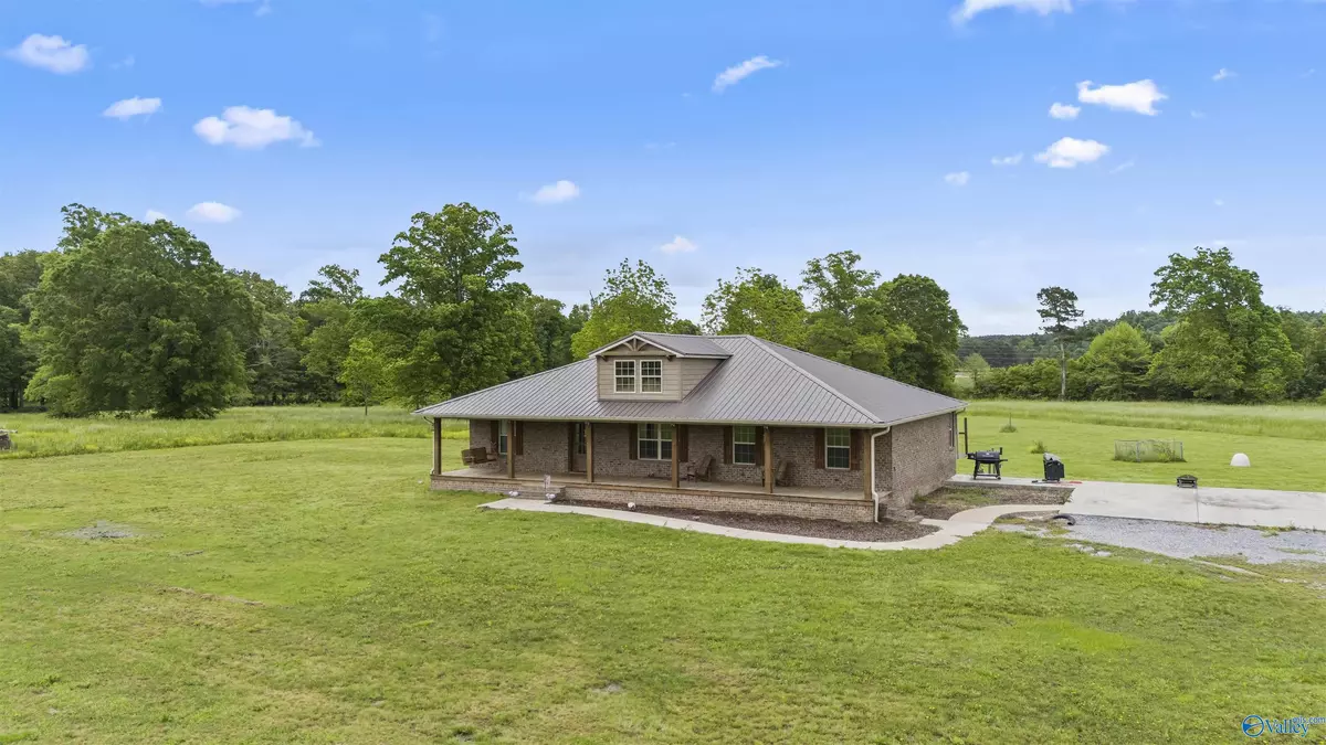 Hanceville, AL 35077,5554 County Road 565