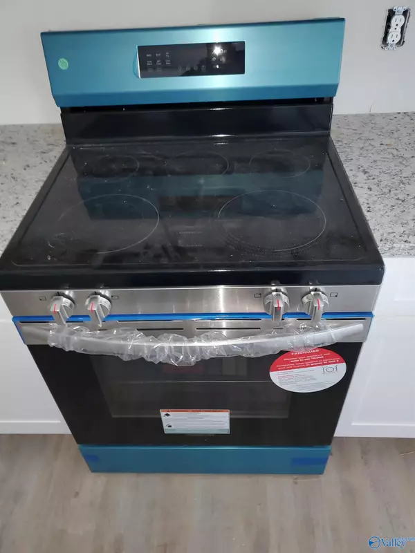 Hartselle, AL 35640,703 Rock Street SE