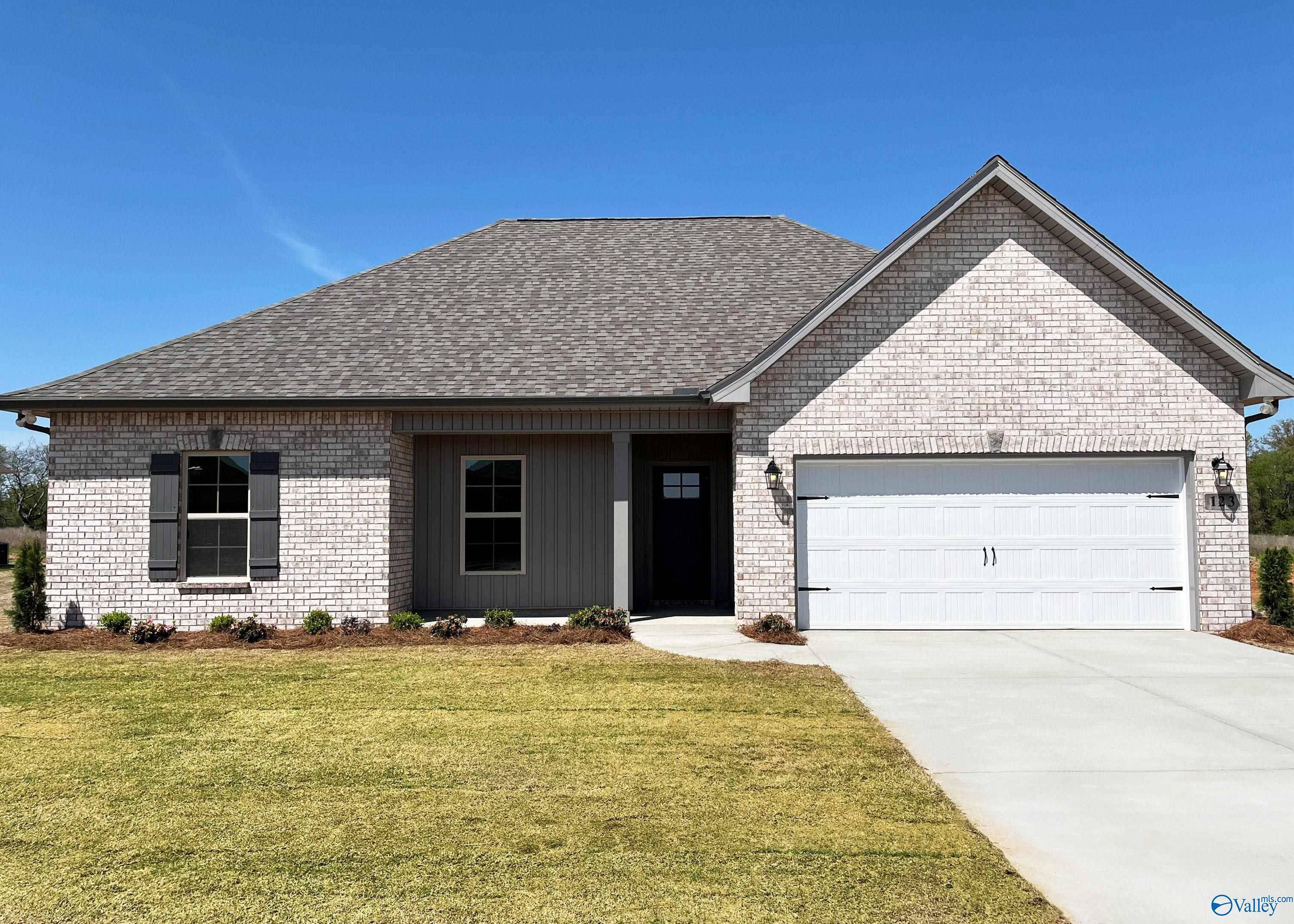 123 Parvin Way Drive, Hazel Green, AL 35750