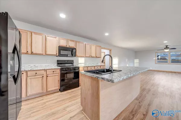 Flat Rock, AL 35966,21843 Alabama Highway 71